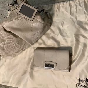 Coach cream leather bag with wallet
